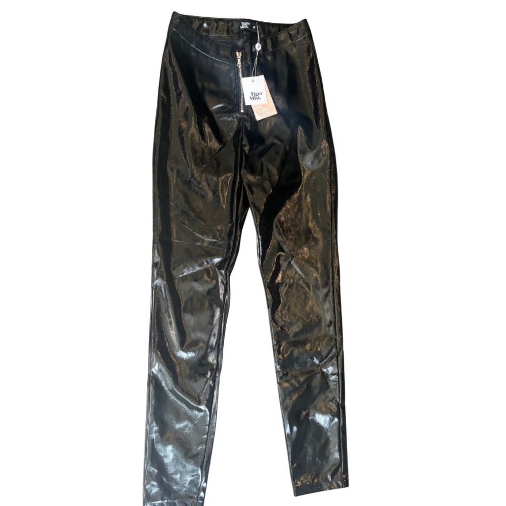 Tiger Mist Black Skinny Pants NWT Size Small